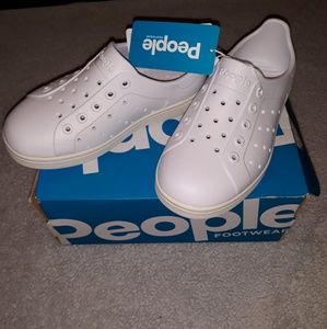 People Footwear The ACE  YETI WHITE size 9